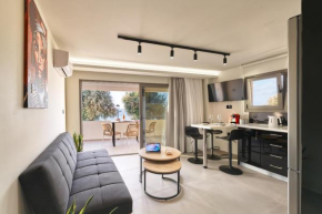 Callista Seafront Studio